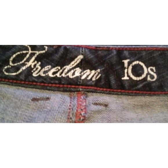 Freedom Women's Jean's Size 10S Blue Flare Leg Pockets - Picture 2 of 7
